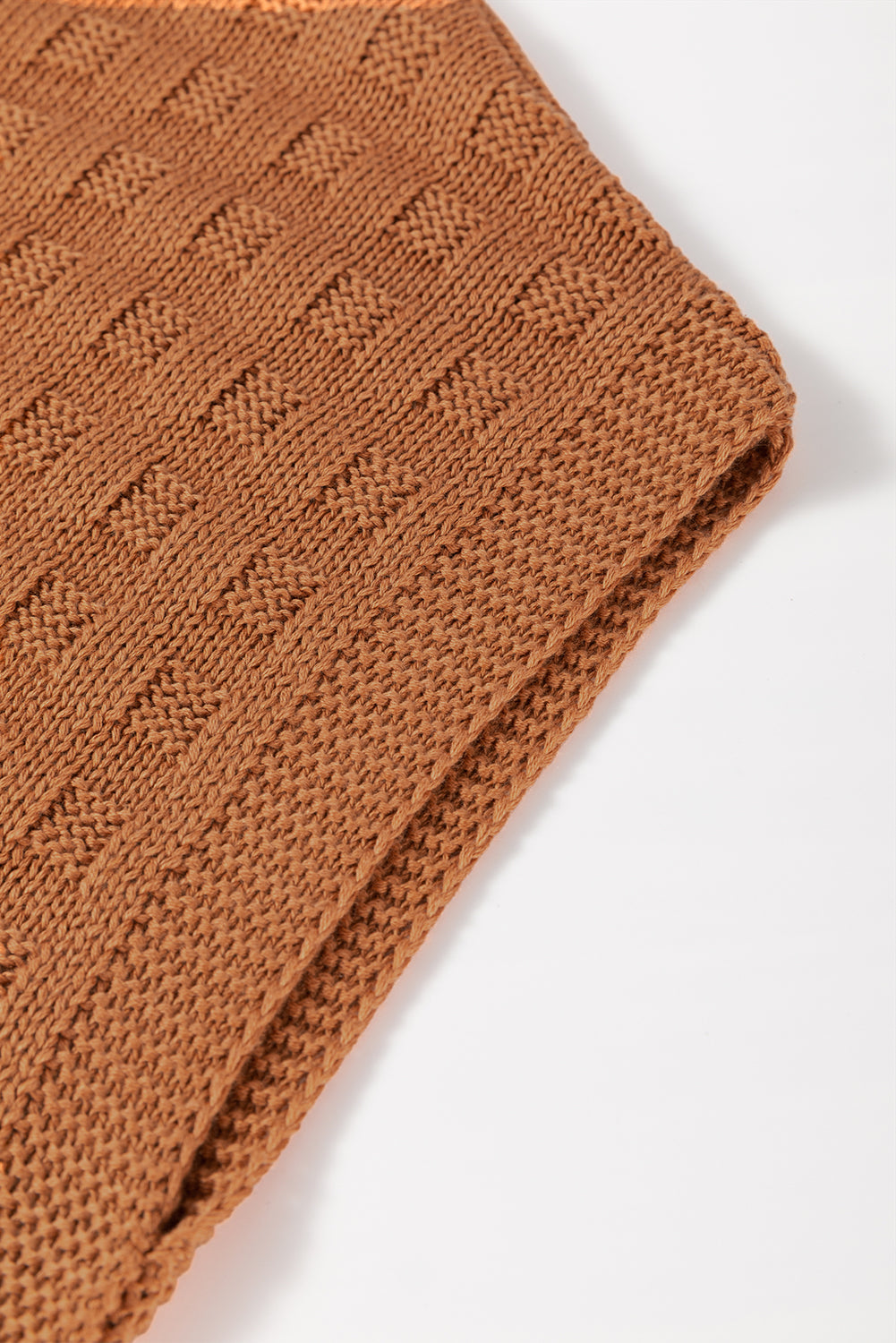 Well Tailored Pullover with a Graceful Silhouette