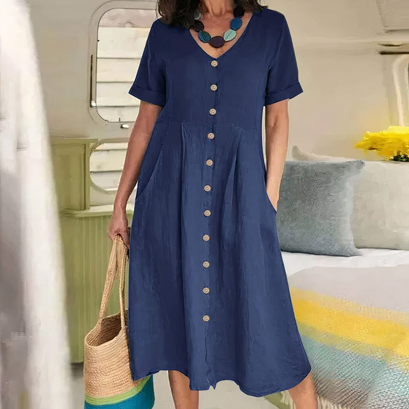 Well Tailored Dress with a Graceful Silhouette