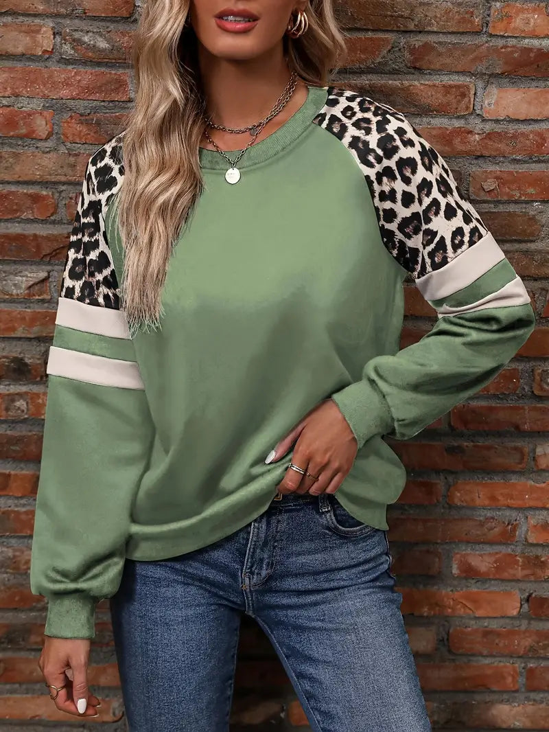 Classic Vintage Blouse with a Flattering Fit