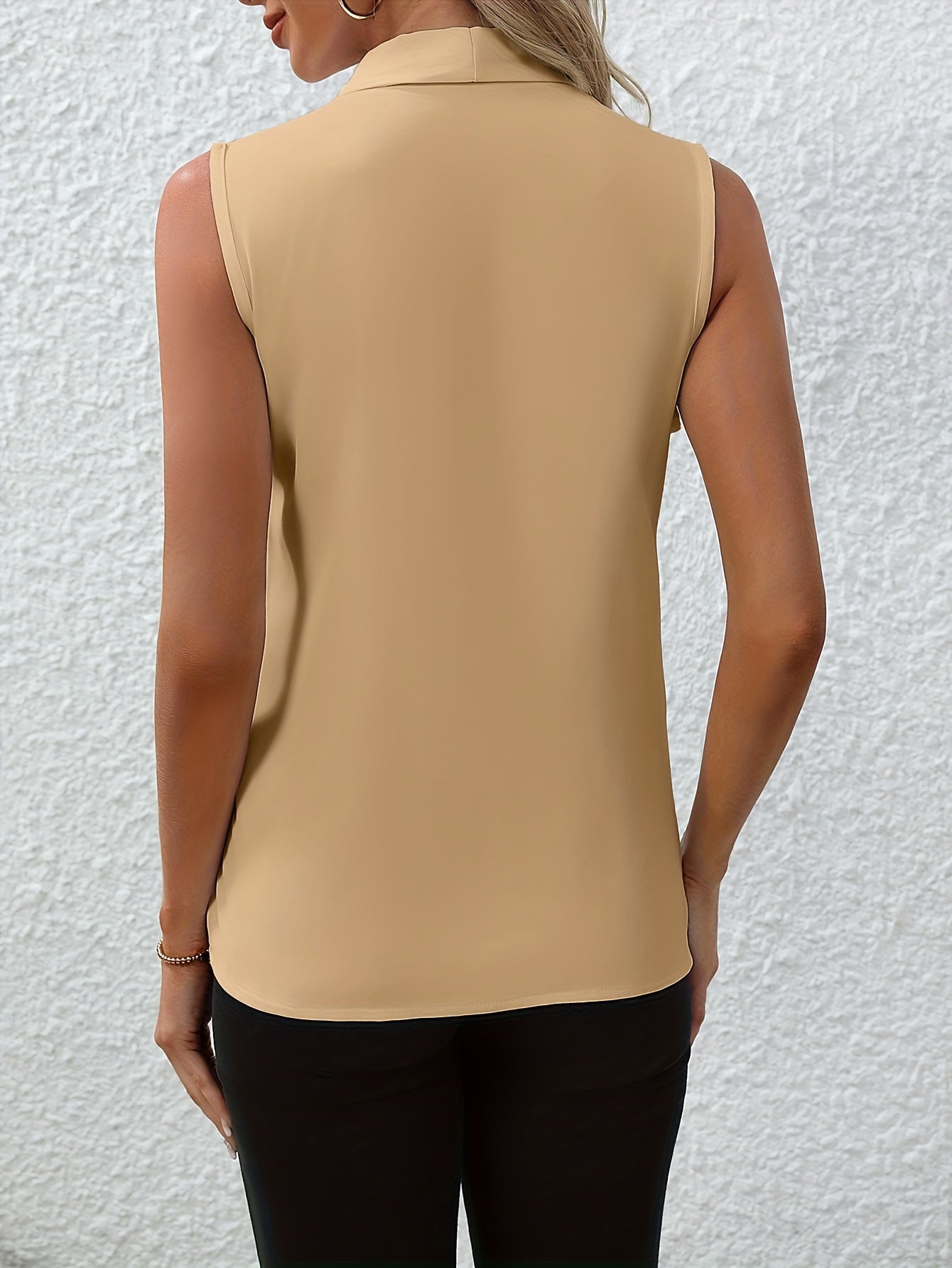 Beautifully Finished Blouse in a Timeless Design