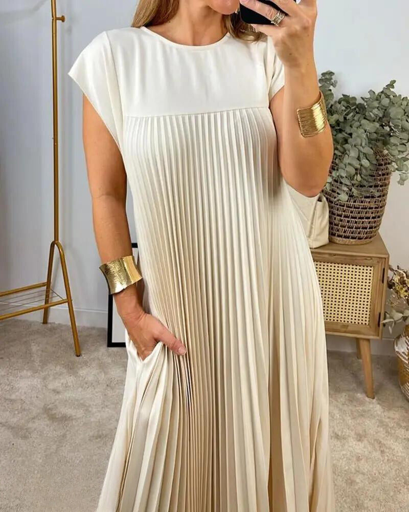 Polished Dress with an Effortless Classic Look