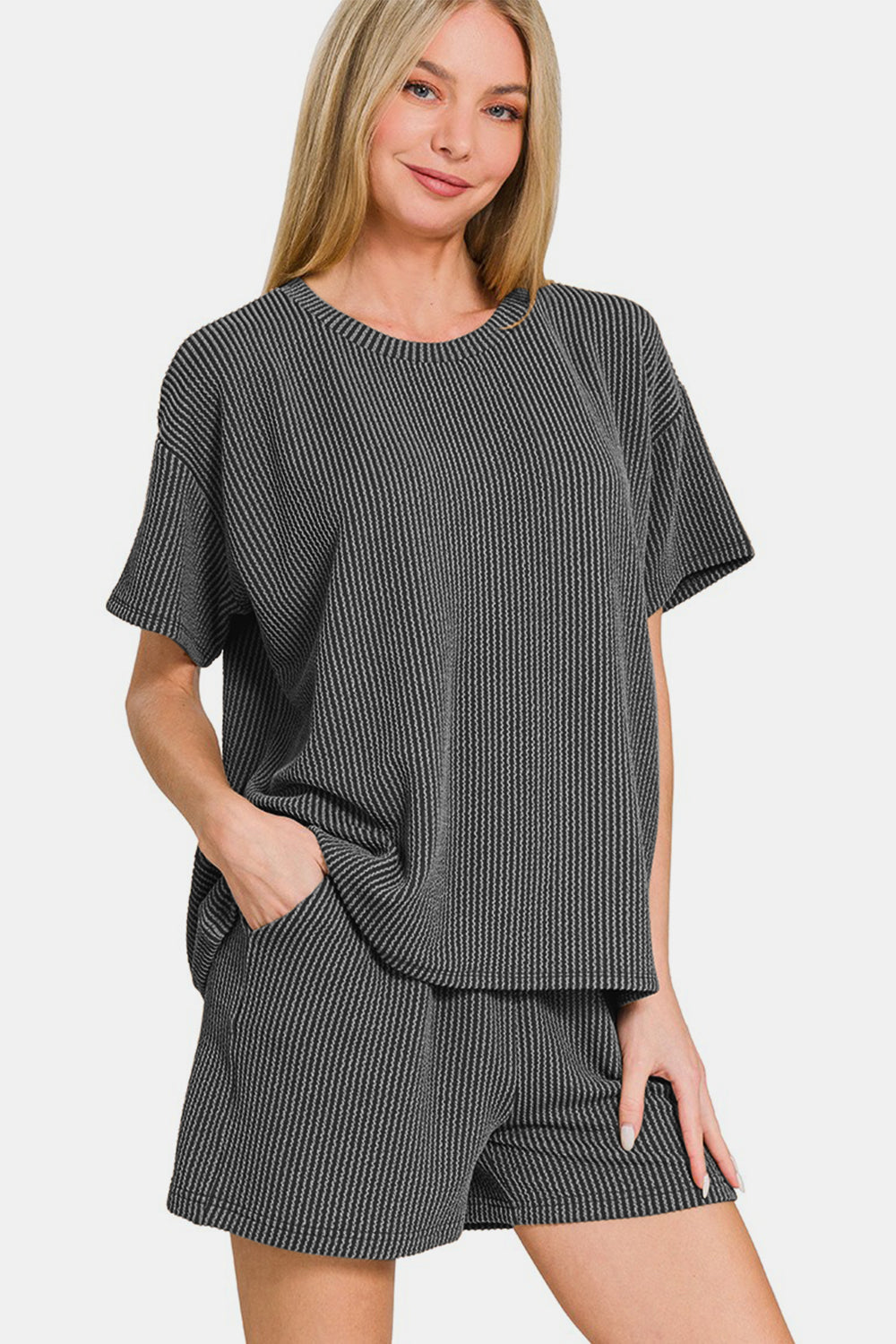 Effortlessly Elegant T-Shirt with a Timeless Design