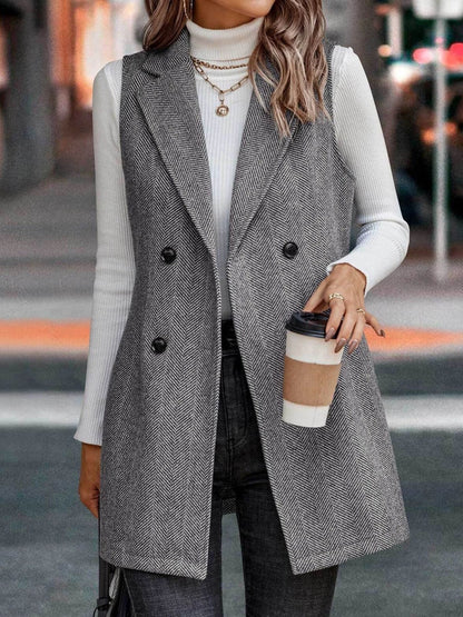 Beautifully Finished Coat in a Timeless Design