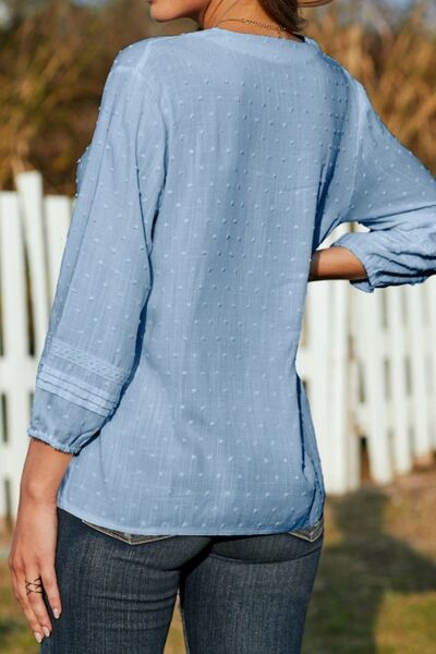 Classic Vintage Blouse with a Flattering Fit