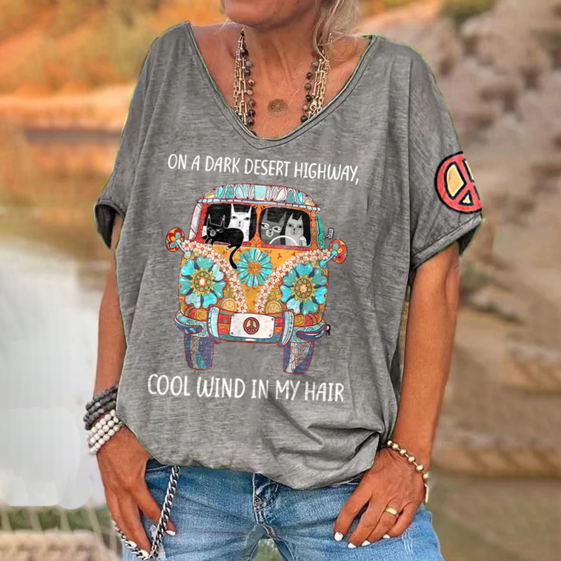 Women's Hippie On A Dark Desert Highway Cool Wind In My Hair Pattern Hippie Vibe Print Casual V-Neck Tee elevenforest