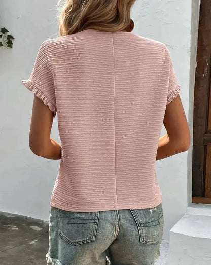 Effortlessly Elegant Shirt with a Timeless Design