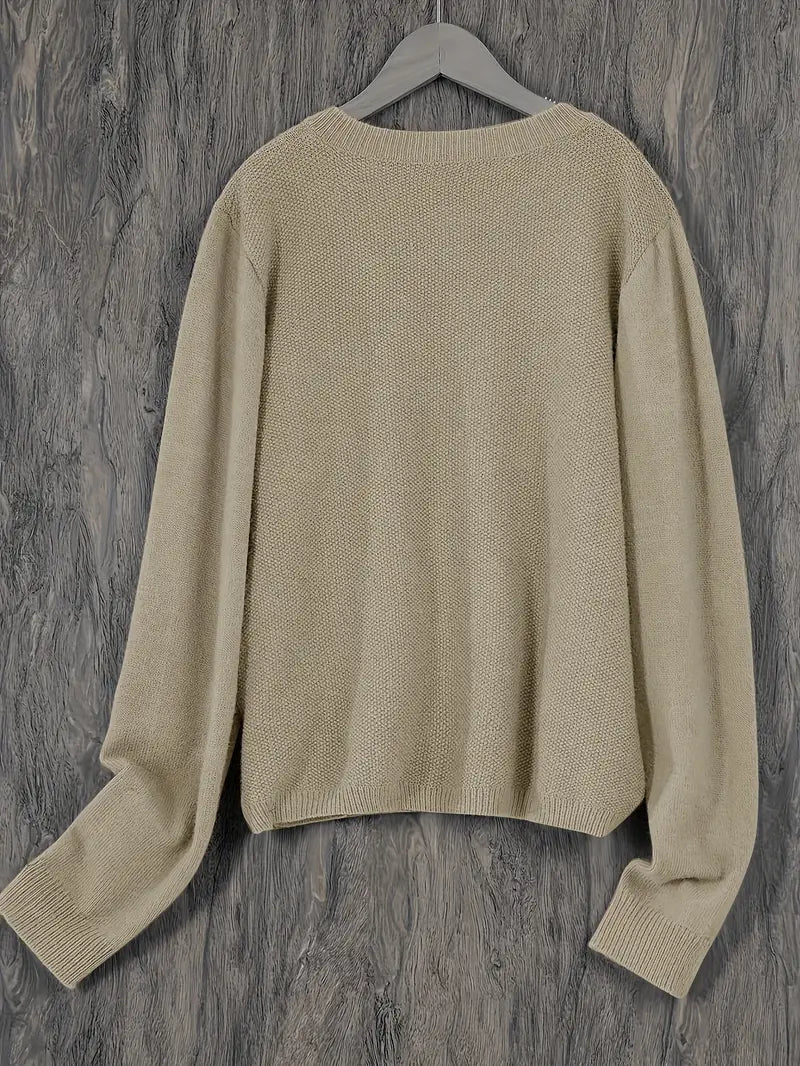 Effortlessly Elegant Cardigan with a Timeless Design