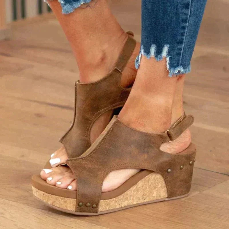 Graceful Orthopedic Shoes for Modern Look