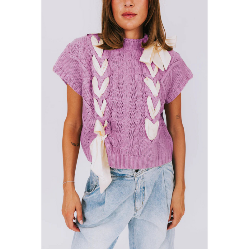 Well Tailored Sweater with a Graceful Silhouette