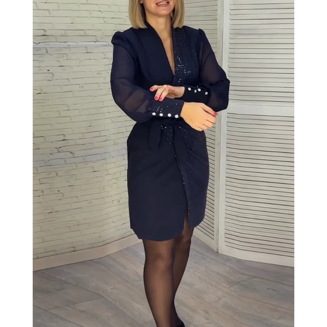 Effortlessly Elegant Dress with a Timeless Design