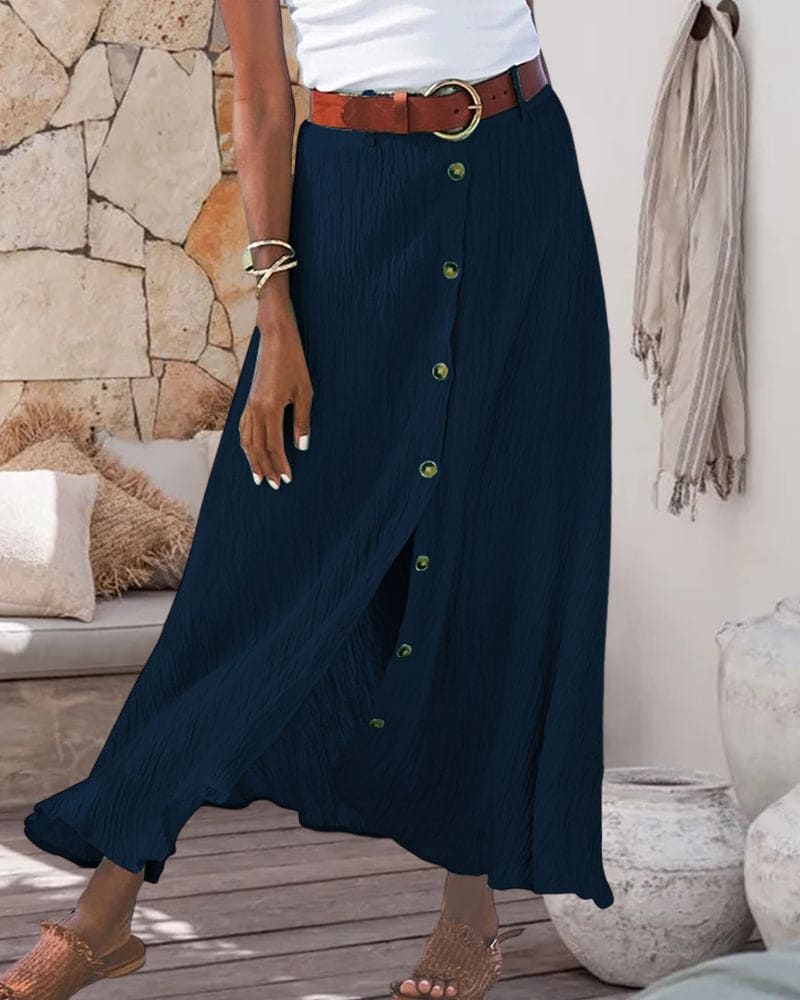 Effortlessly Elegant Garment with a Timeless Design