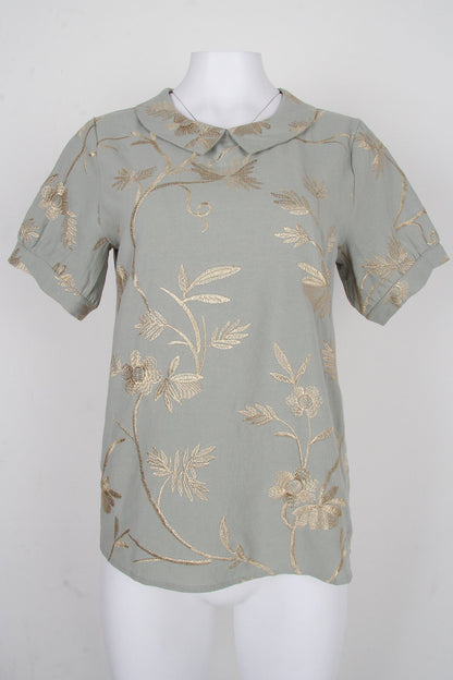Beautifully Crafted Blouse in a Classic Style