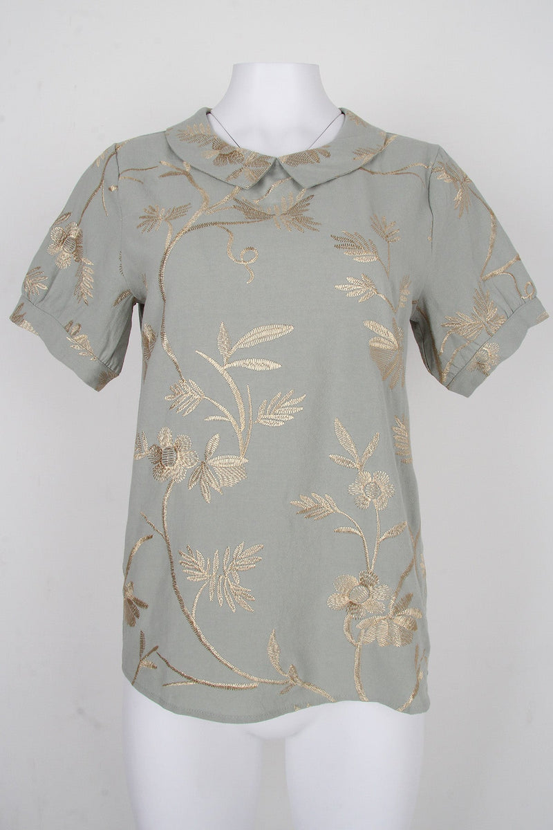 Beautifully Crafted Blouse in a Classic Style