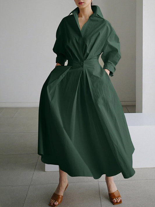 Beautifully Finished Dress in a Timeless Design