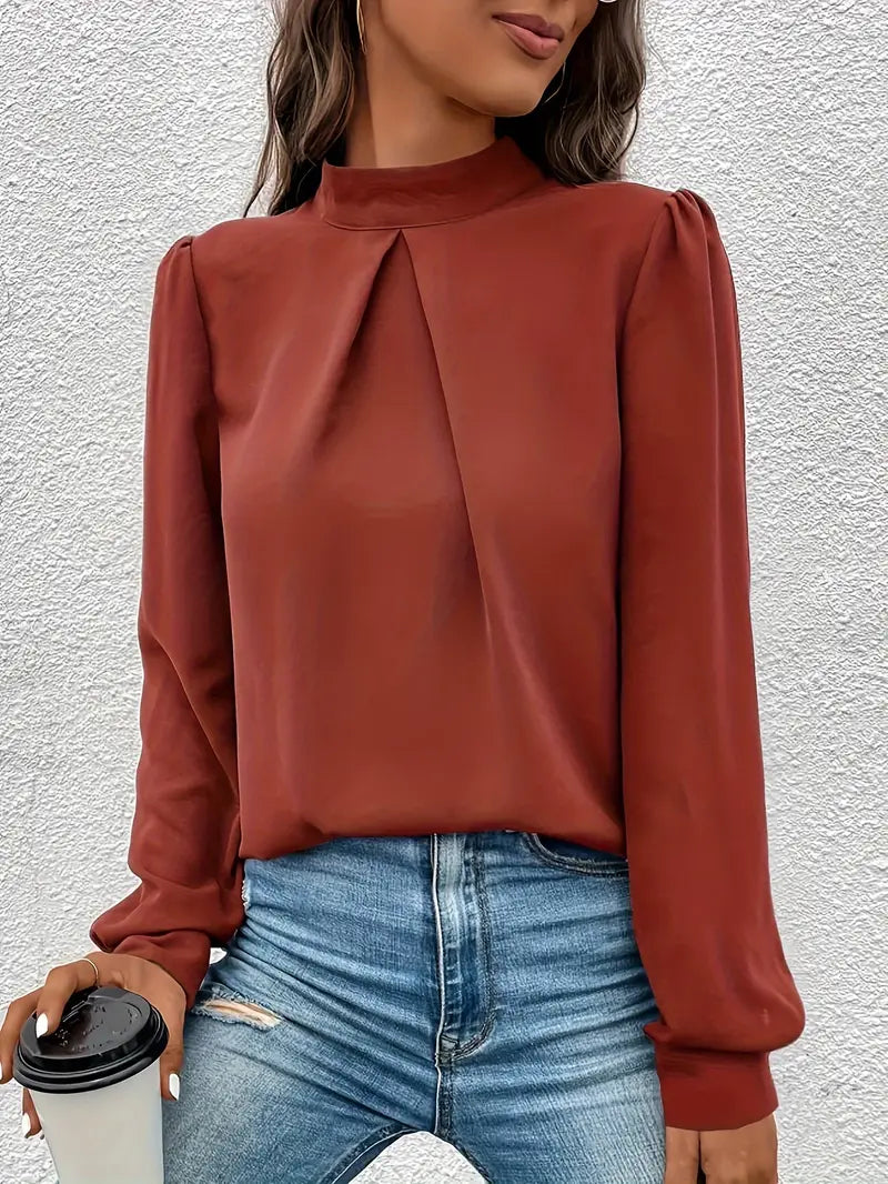 Sophisticated Blouse with a Clean Classic Look