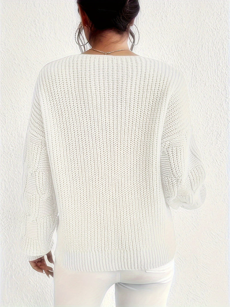Well Tailored Sweater with a Graceful Silhouette