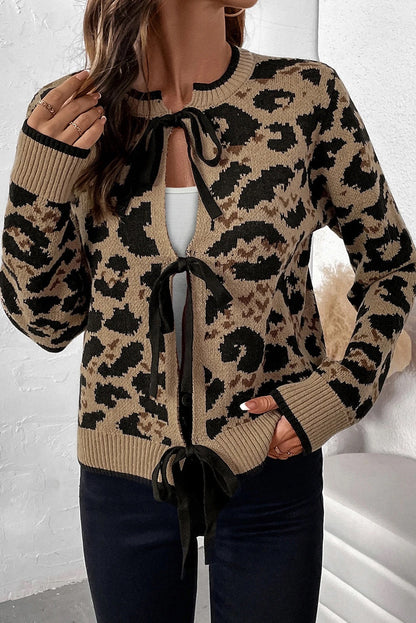 Well Tailored Cardigan with a Graceful Silhouette