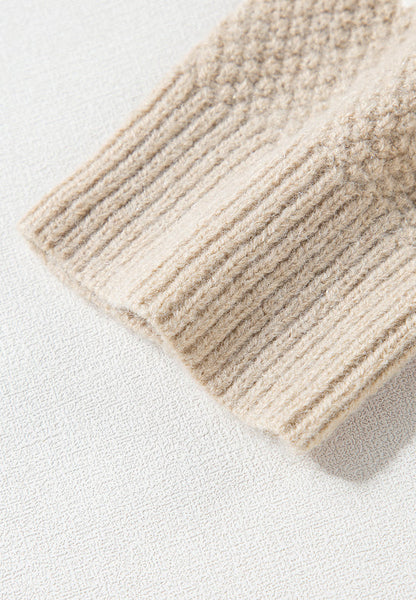 Effortlessly Elegant Sweater with a Timeless Design