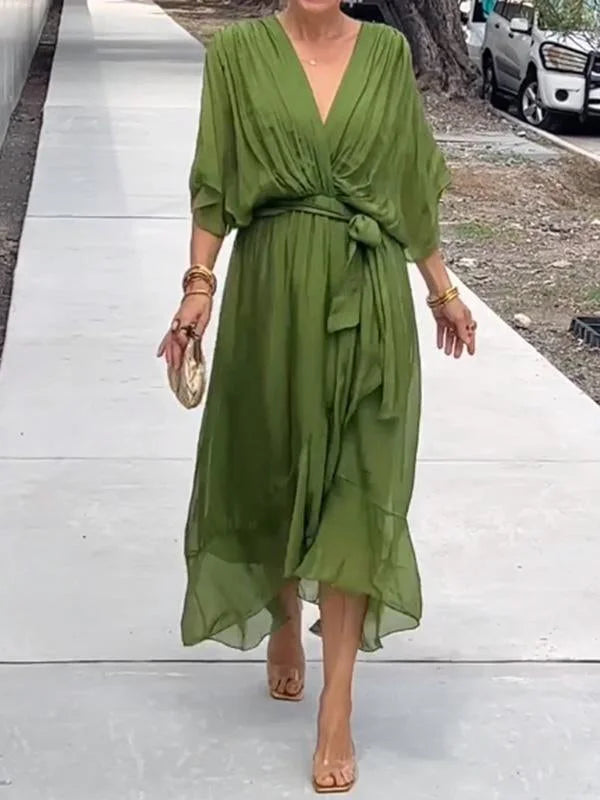 Sophisticated Dress with a Clean Classic Look
