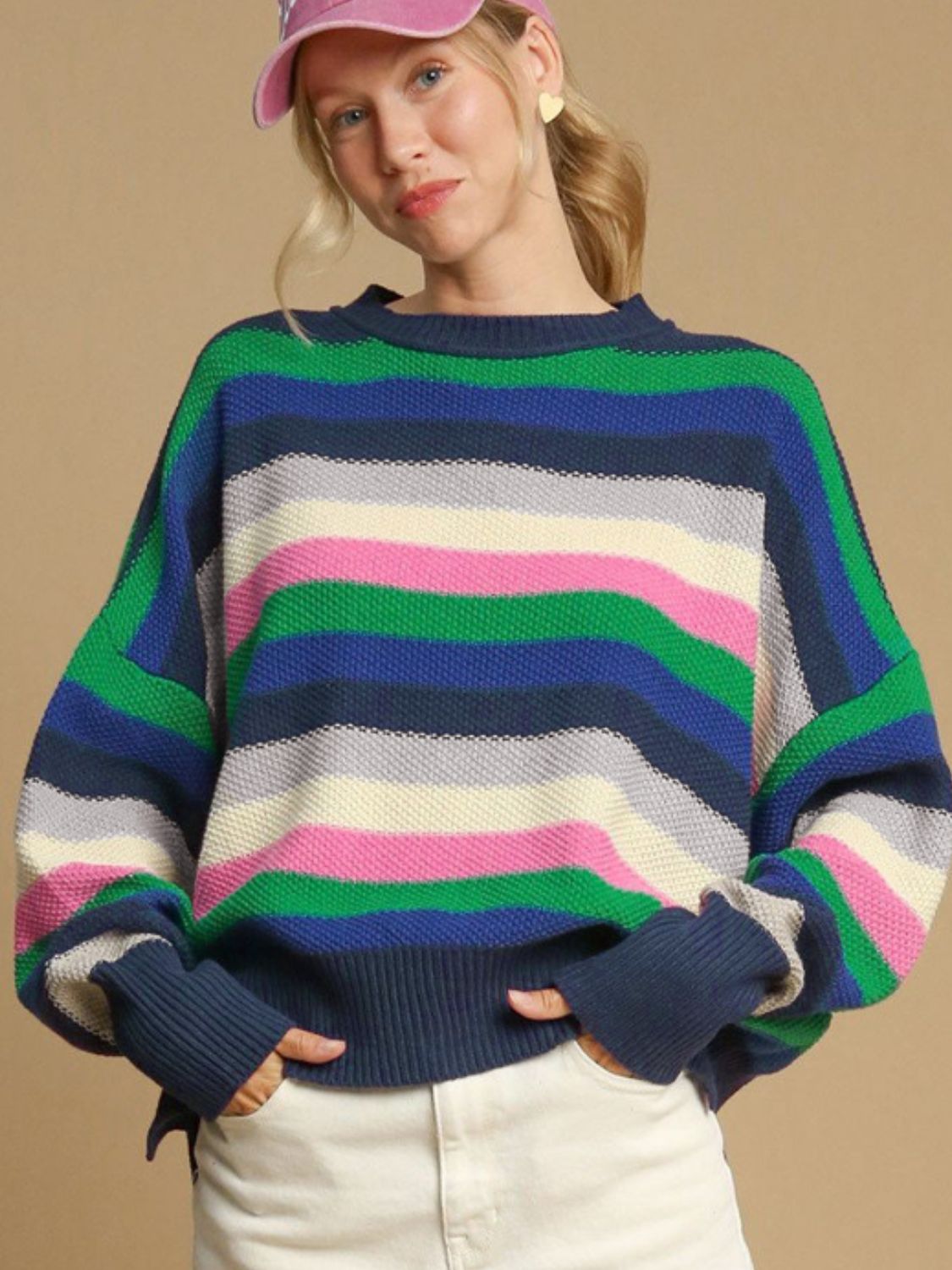 Well Tailored Sweater with a Graceful Silhouette