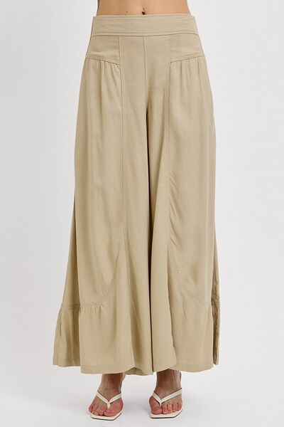 Beautifully Finished Trousers in a Timeless Design
