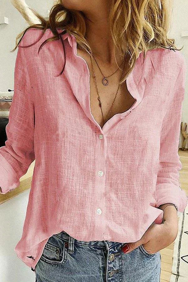 Classic Vintage Blouse with a Flattering Fit