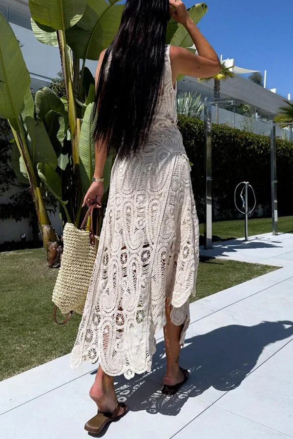 Well Tailored Garment with a Graceful Silhouette