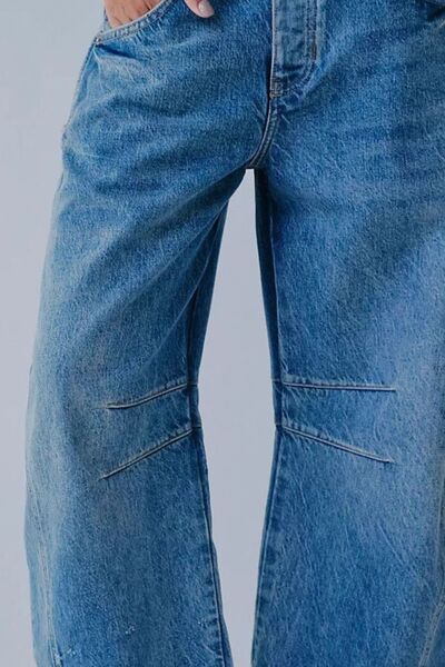 Sophisticated Garment with a Clean Classic Look