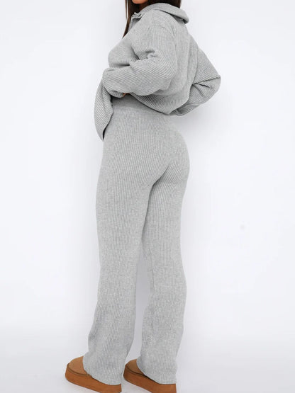Elegantly Styled Trousers for Everyday Wear