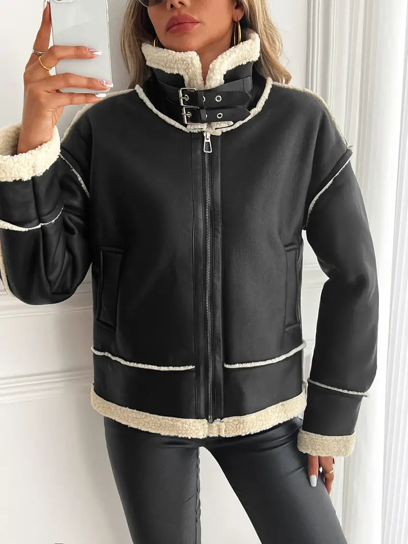 Elegantly Styled Jacket for Everyday Wear