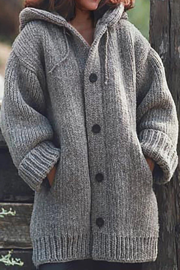 Effortlessly Elegant Cardigan with a Timeless Design