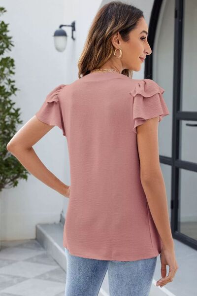 Elegantly Styled Blouse for Everyday Wear