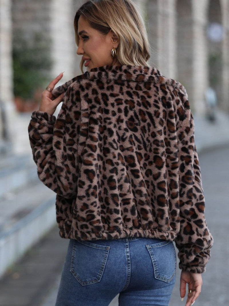 Well Tailored Jacket with a Graceful Silhouette