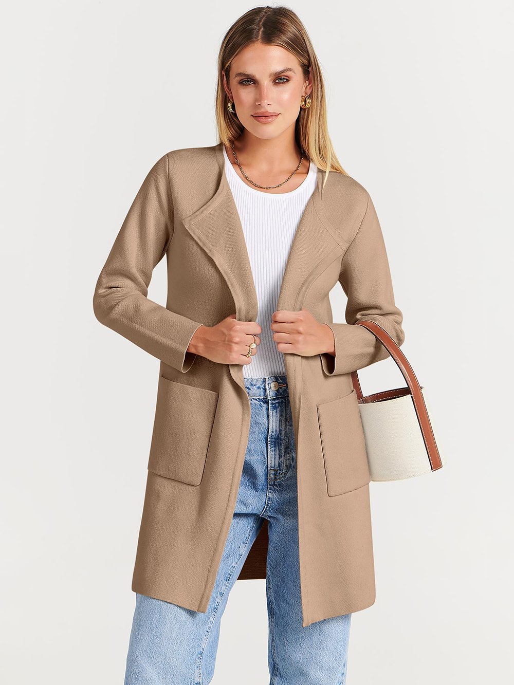 Well Tailored Jacket with a Graceful Silhouette