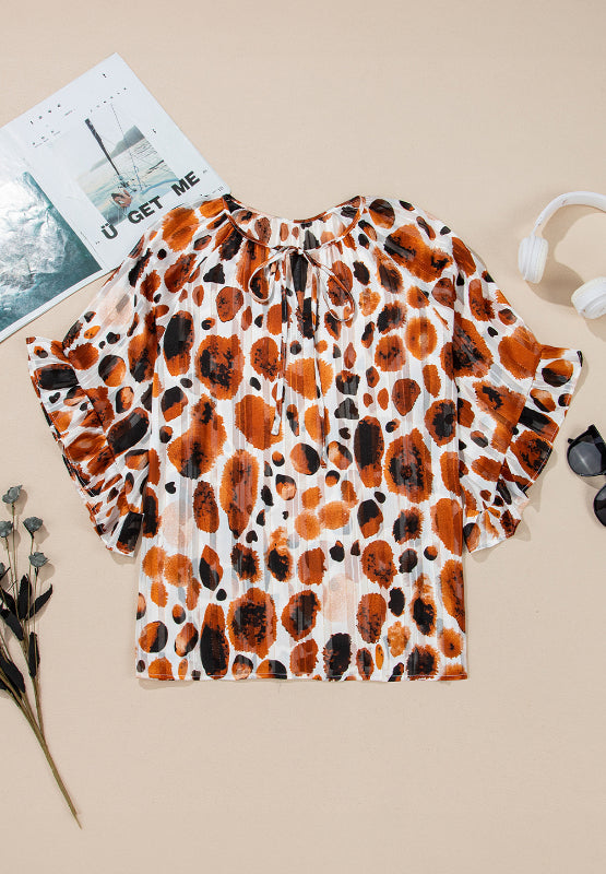 Classic Vintage Blouse with a Flattering Fit