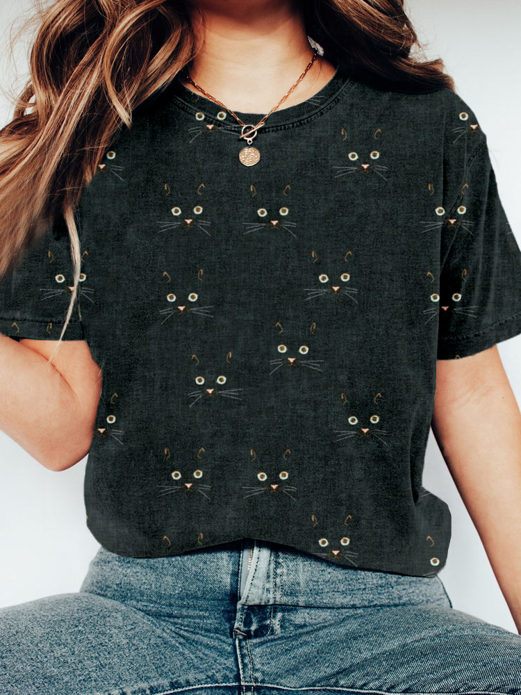 Cute Cat Face Pattern Vintage Cozy T Shirt elevenforest