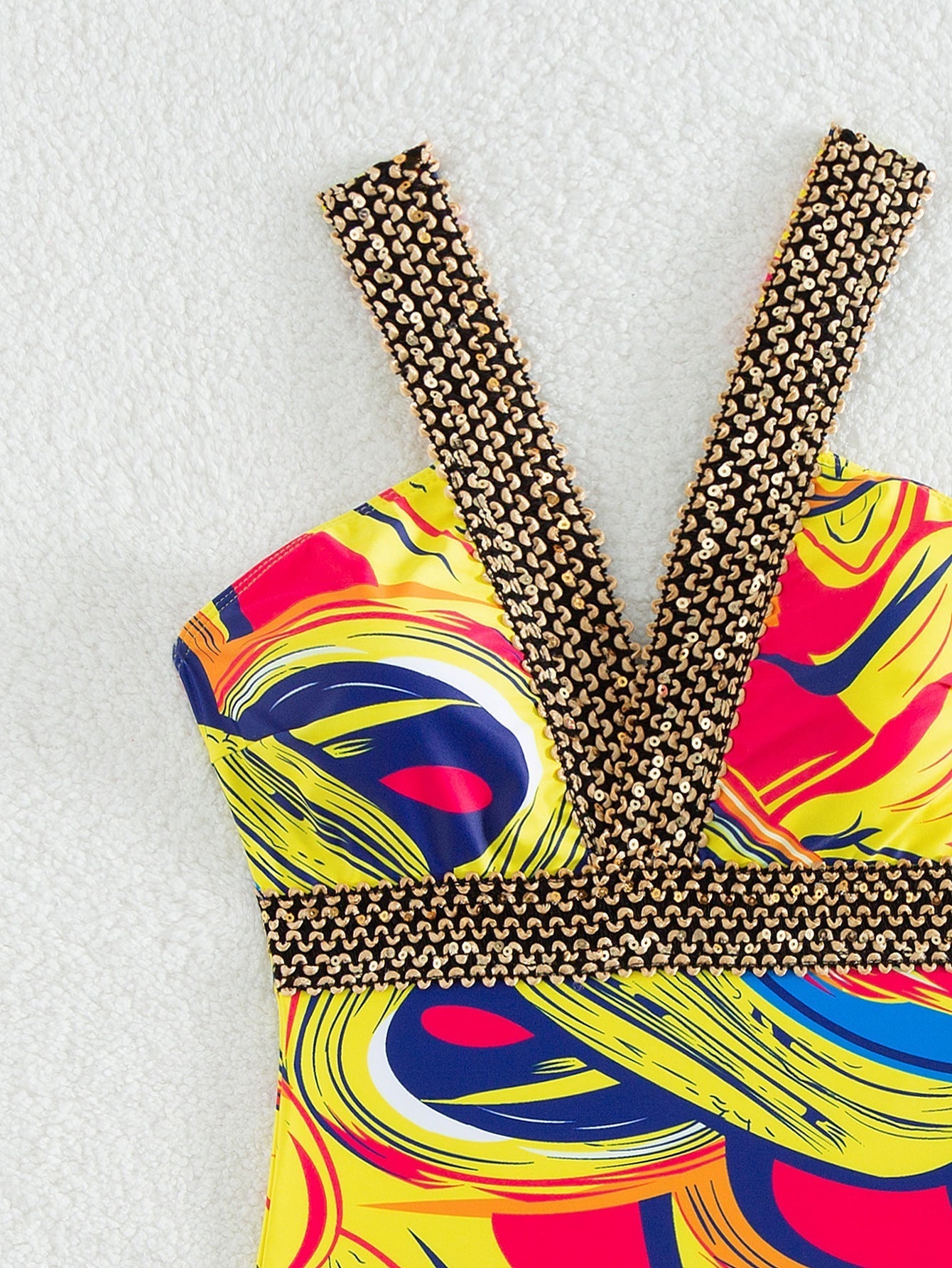 Gracefully Styled Garment for Any Occasion