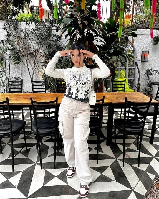 Beautifully Finished Pants in a Timeless Design