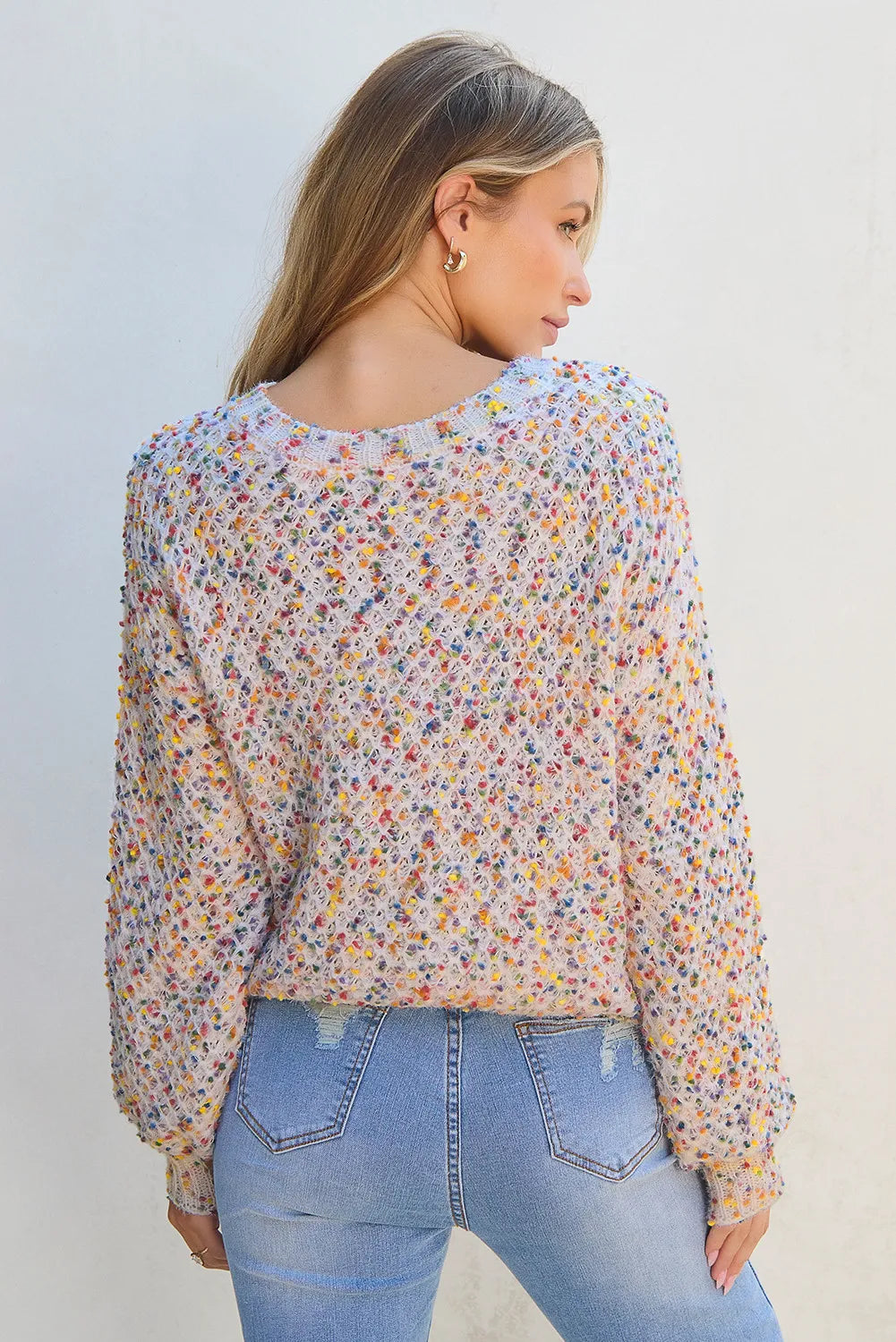 Well Tailored Sweater with a Graceful Silhouette