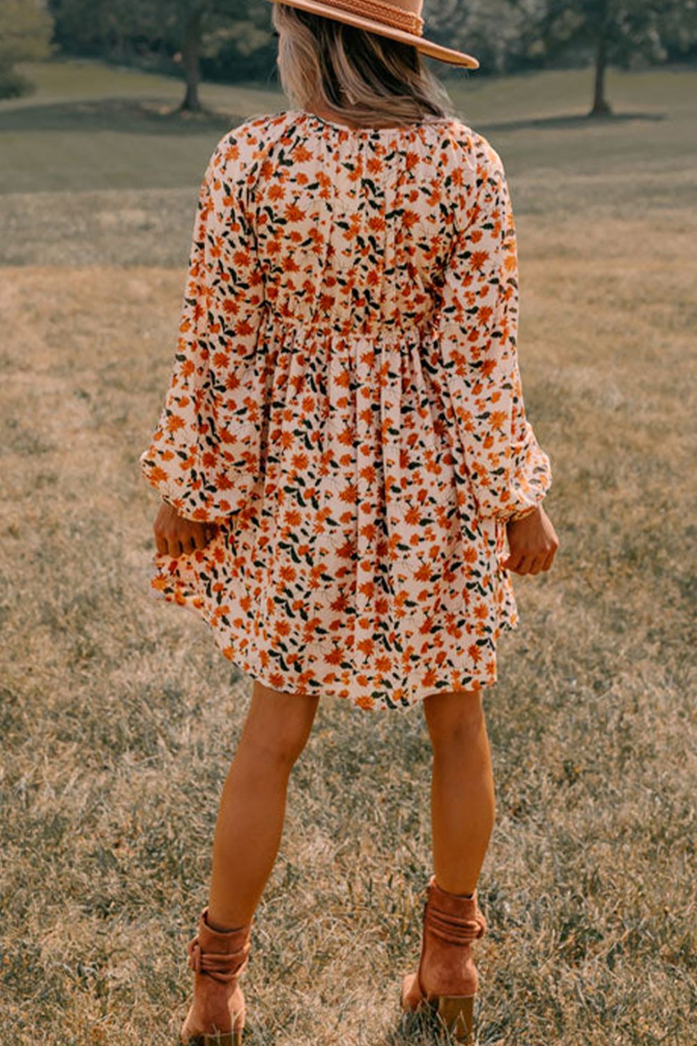Gracefully Styled Dress for Any Occasion
