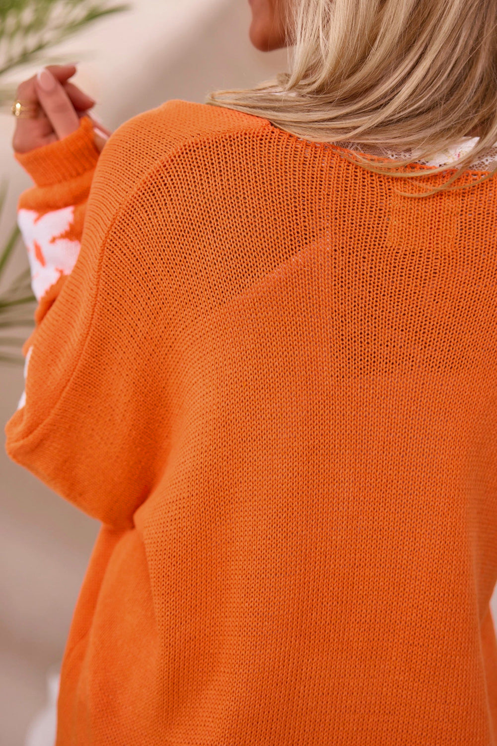 Effortlessly Elegant Cardigan with a Timeless Design