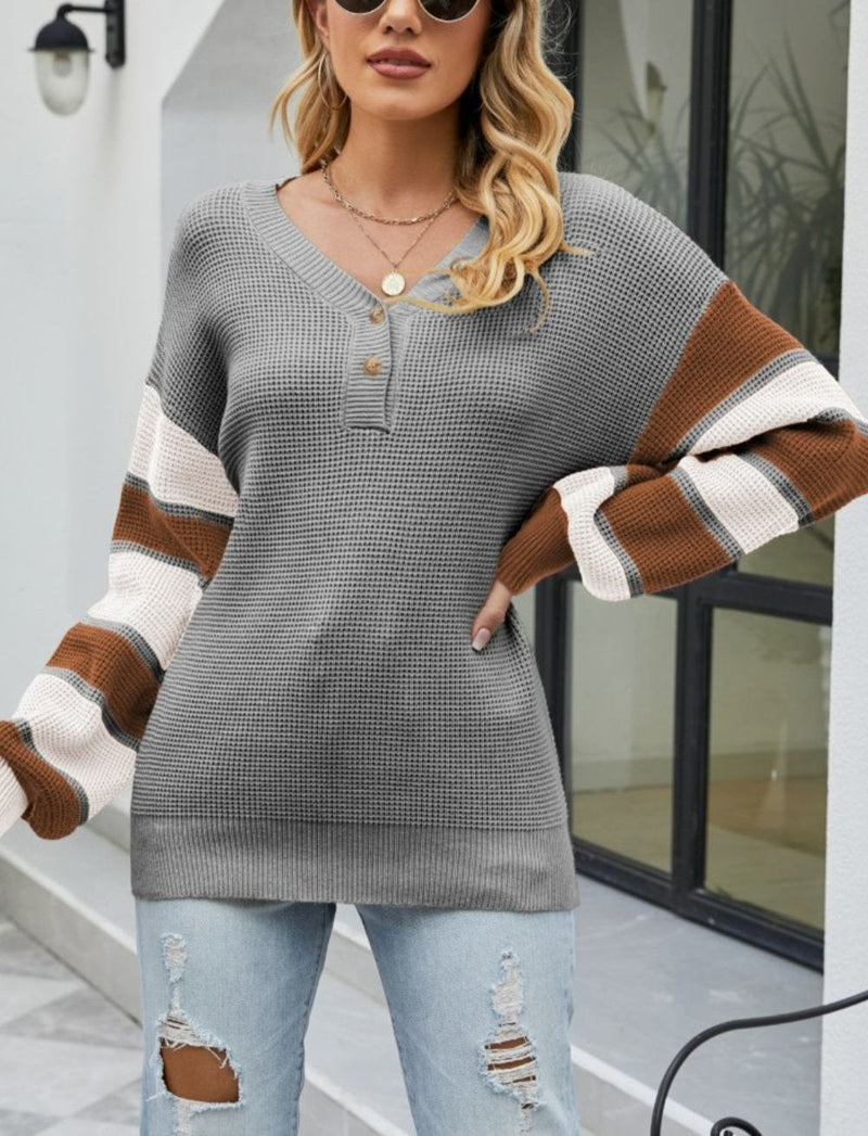 Effortlessly Elegant Sweater with a Timeless Design