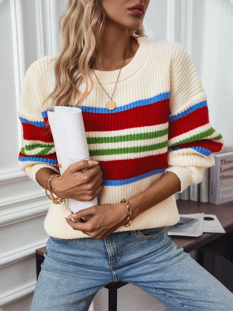 Well Tailored Sweater with a Graceful Silhouette