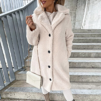 Beautifully Finished Coat in a Timeless Design