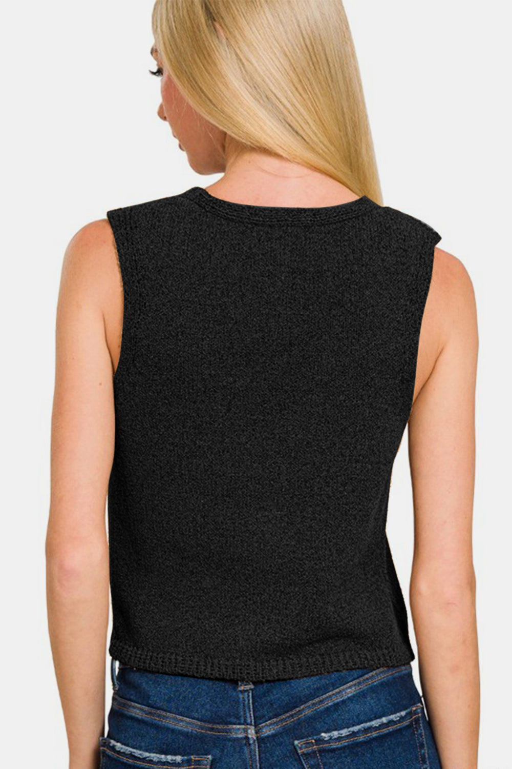 Classic Vintage Pullover with a Flattering Fit