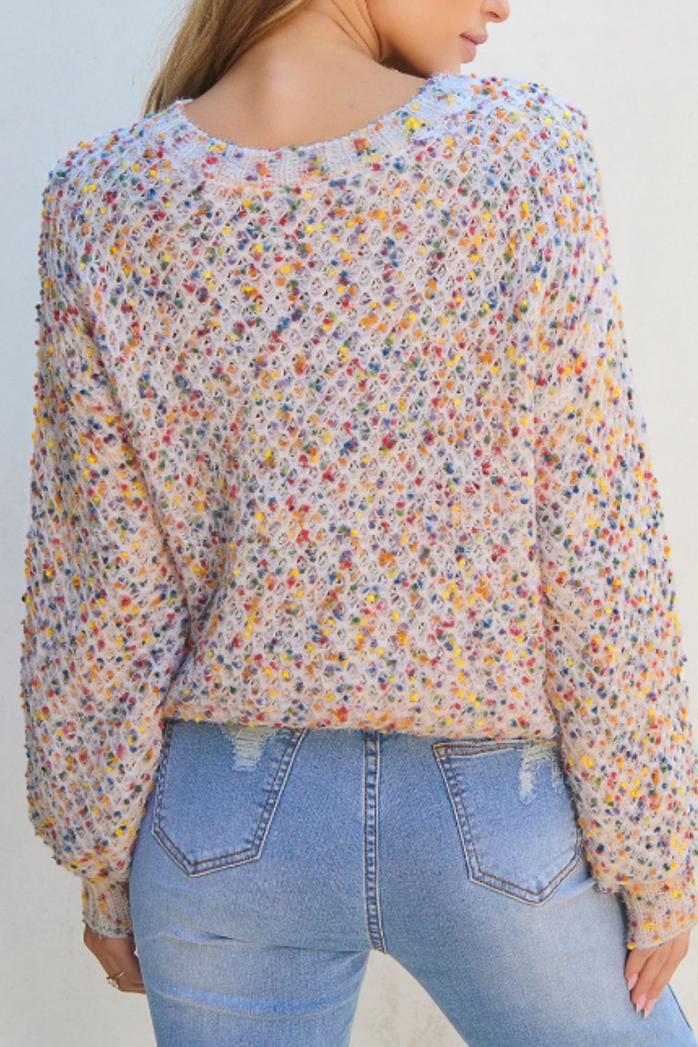 Well Tailored Sweater with a Graceful Silhouette
