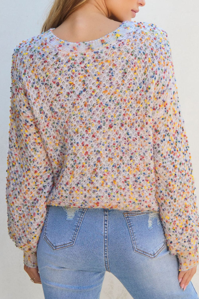 Well Tailored Sweater with a Graceful Silhouette