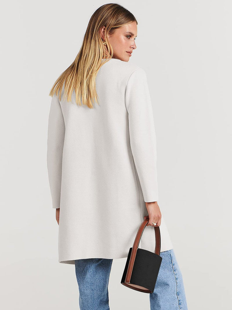 Well Tailored Jacket with a Graceful Silhouette