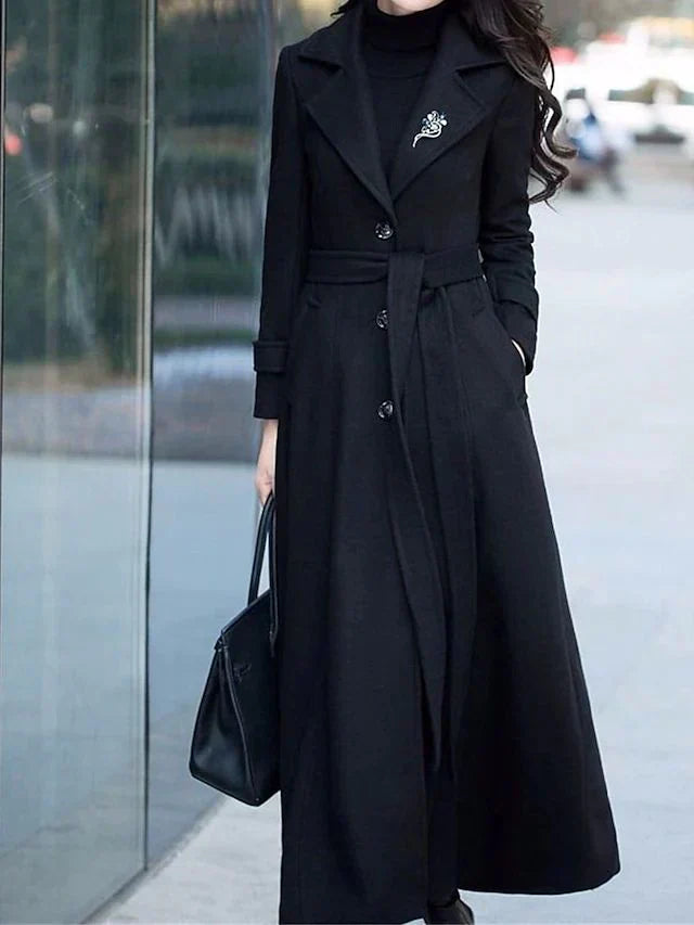 Sophisticated Coat with a Clean Classic Look