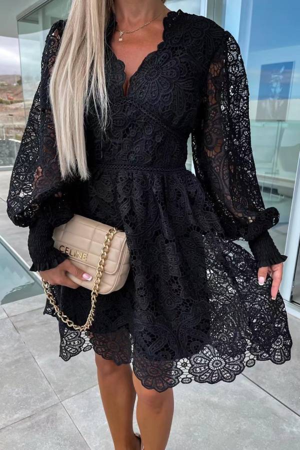 Gracefully Styled Dress for Any Occasion